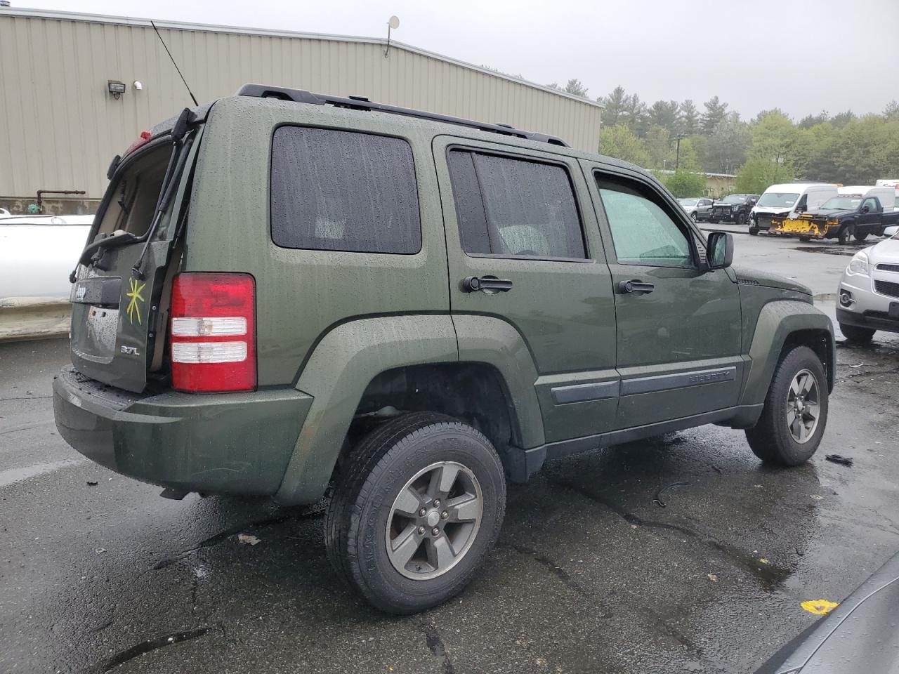 1J8GN28K98W170456 2008 Jeep Liberty Sport