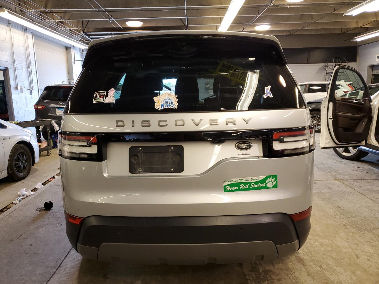 SALRG2RV8JA062537 2018 Land Rover Discovery Se