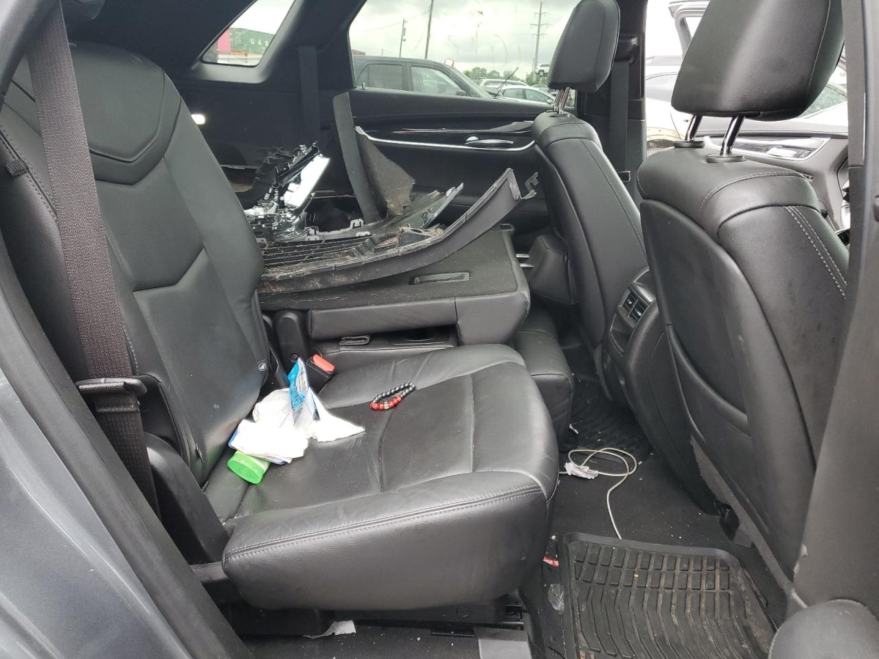 1GYKNCRS9LZ190679 2020 Cadillac Xt5 Premium Luxury