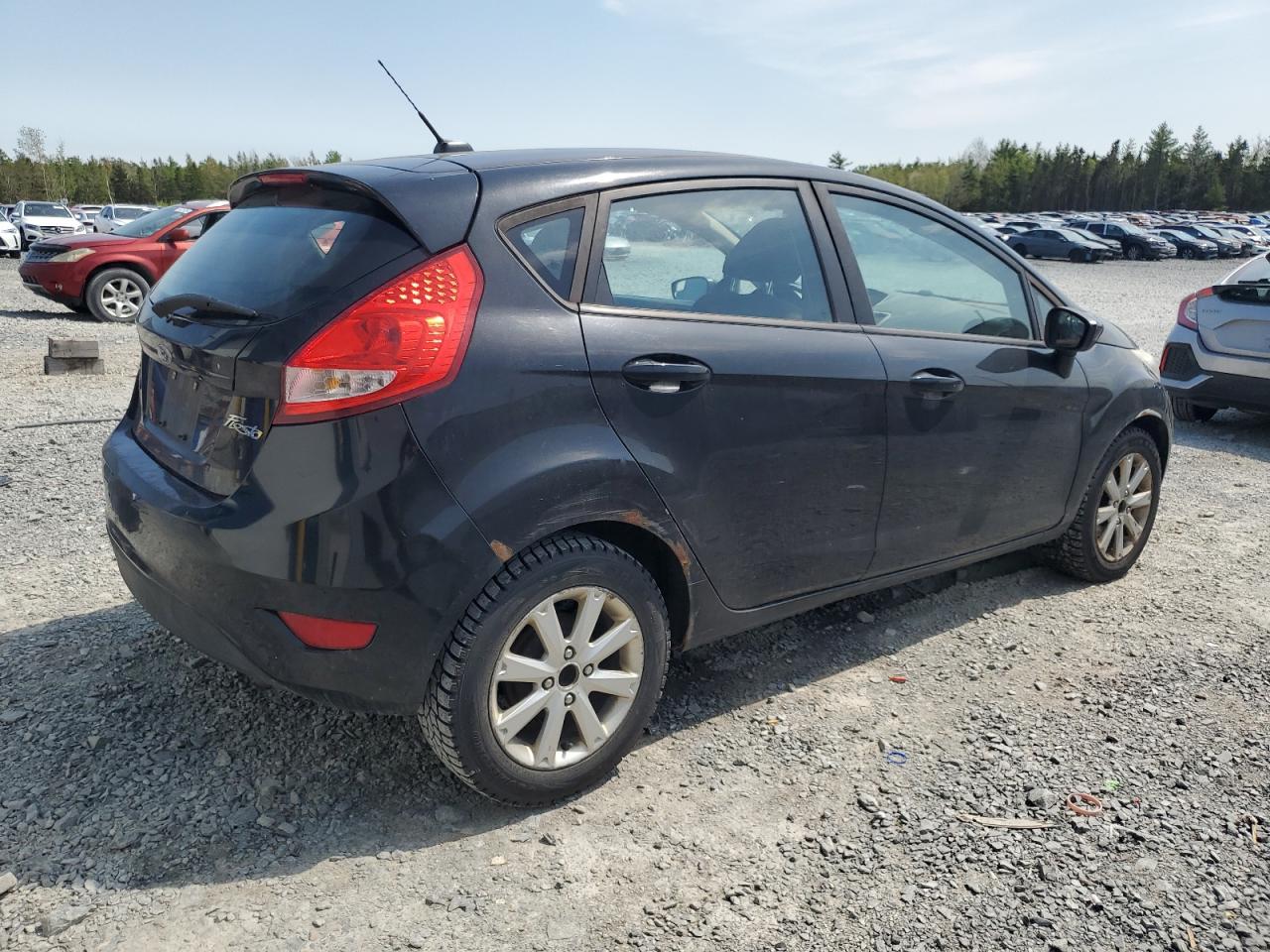 3FADP4EJ5BM141321 2011 Ford Fiesta Se