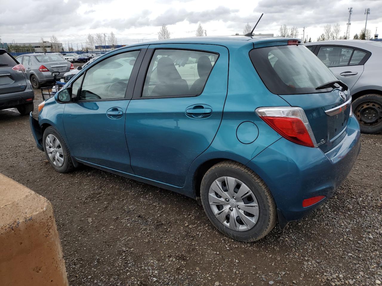 JTDKTUD39CD503034 2012 Toyota Yaris