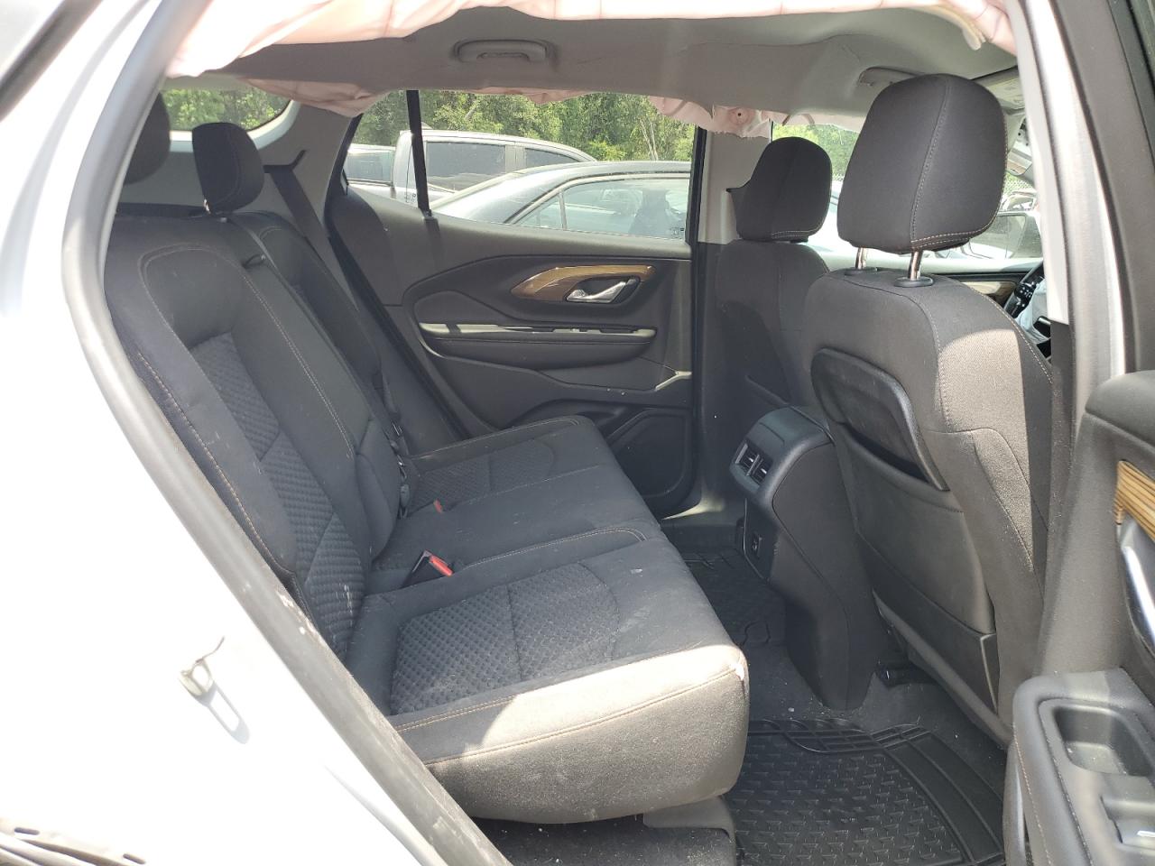 3GKALMEV6JL154762 2018 GMC Terrain Sle