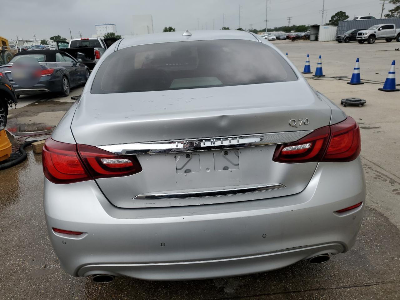 JN1BY1AP6GM220641 2016 Infiniti Q70 3.7