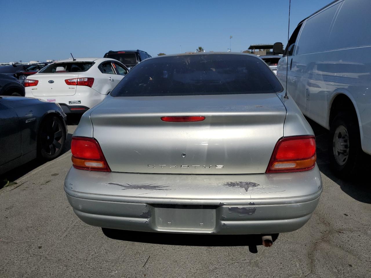 1B3EJ46X7YN145535 2000 Dodge Stratus Se