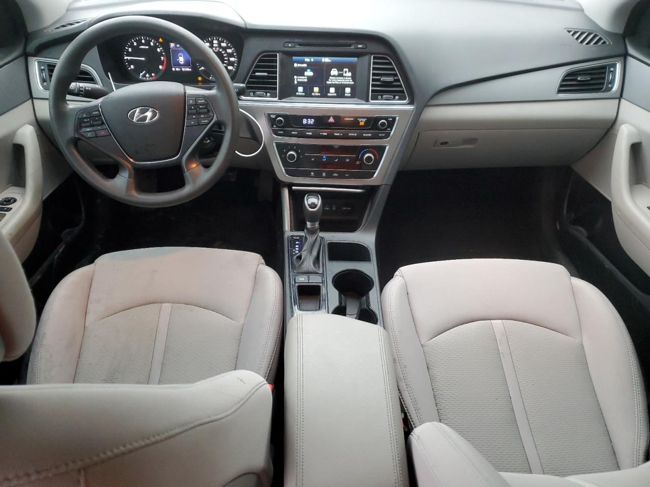 5NPE24AF2HH581896 2017 Hyundai Sonata Se