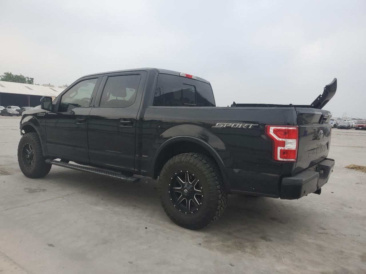 1FTEW1C57JKC50164 2018 Ford F150 Supercrew