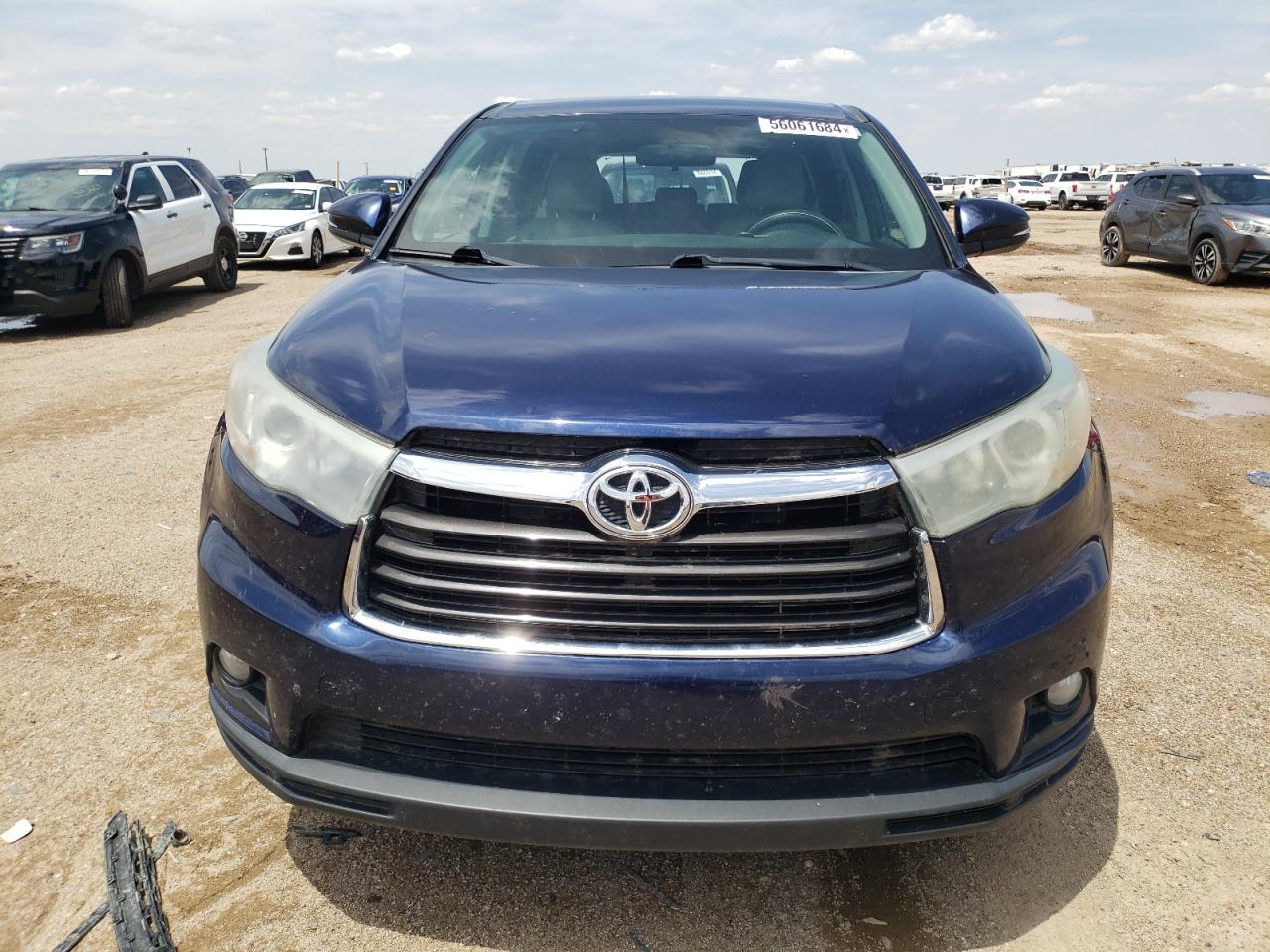 5TDBKRFH6FS212301 2015 Toyota Highlander Le