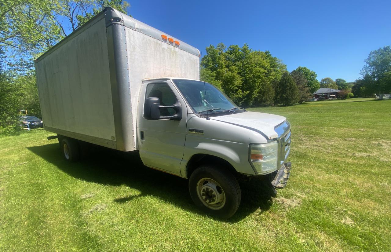 2013 Ford Econoline E450 Super Duty Cutaway Van vin: 1FDXE4FL5DDA33272