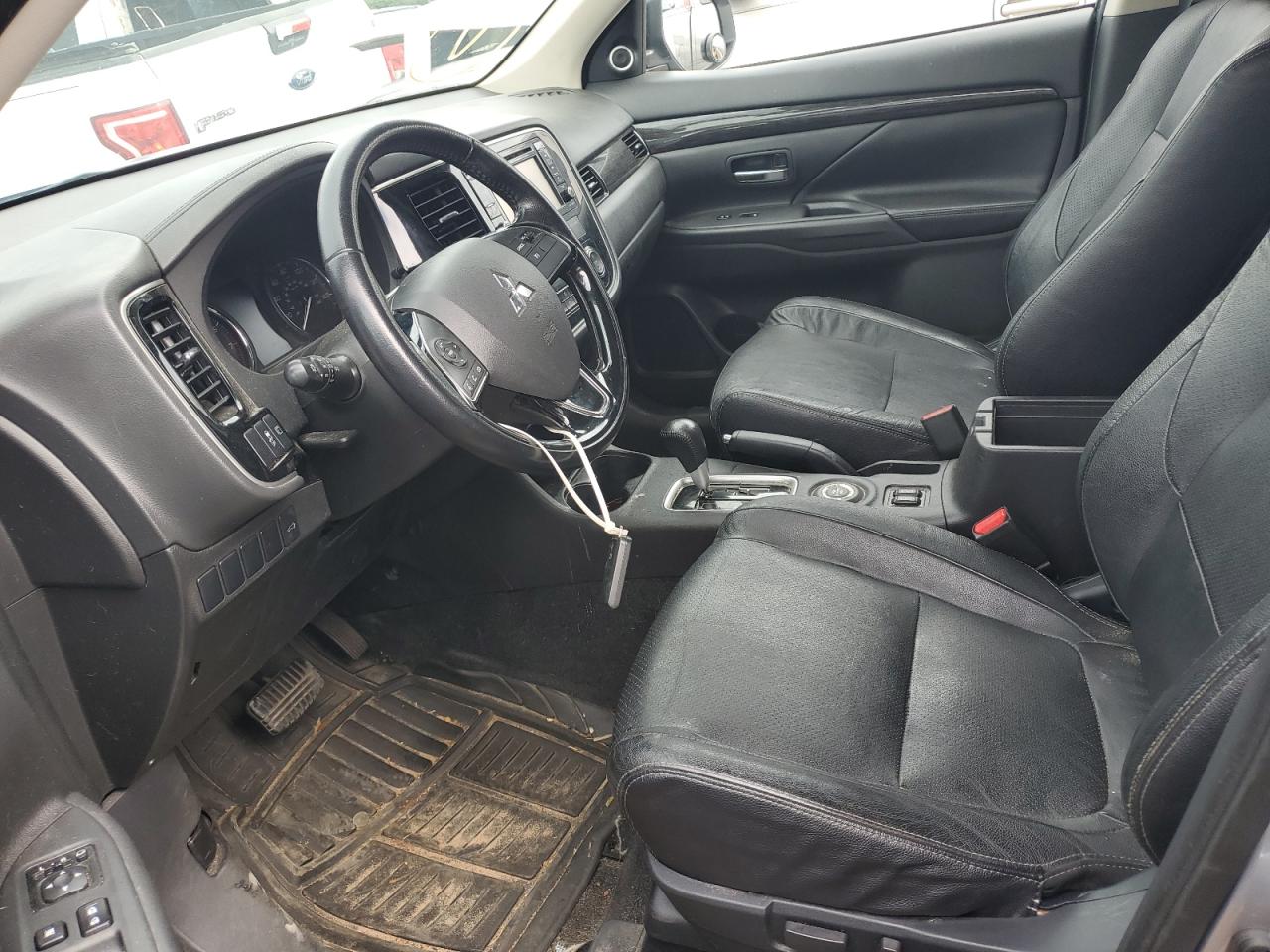 JA4AZ3A30GZ058131 2016 Mitsubishi Outlander Se