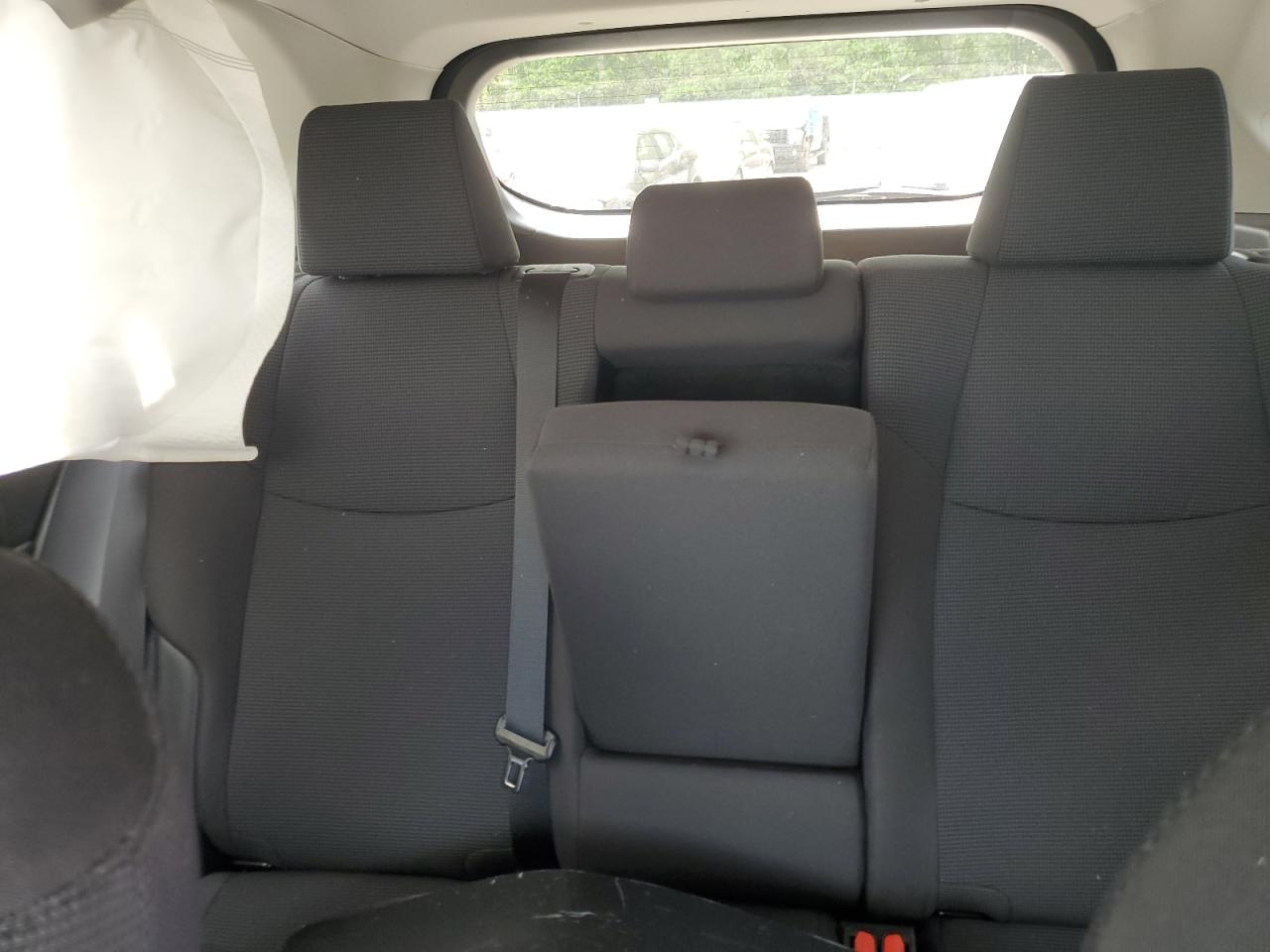 2T3G1RFV5LW130388 2020 Toyota Rav4 Le