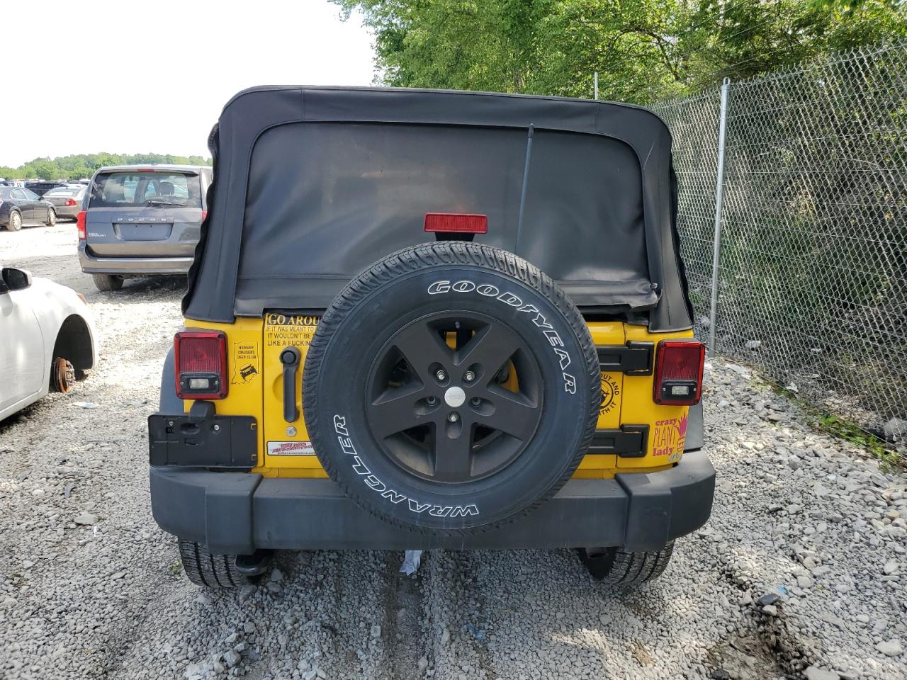 1C4BJWDG1FL591995 2015 Jeep Wrangler Unlimited Sport