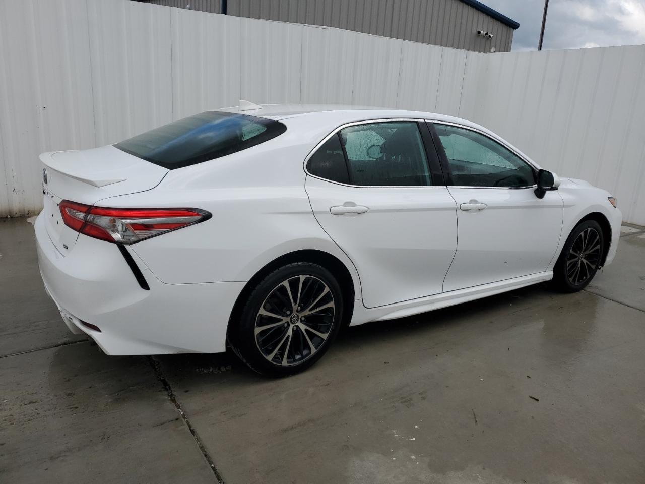 4T1B11HK2KU792676 2019 Toyota Camry L