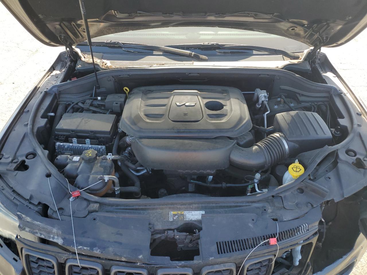 1C4RJFLGXKC584652 2019 Jeep Grand Cherokee Trailhawk