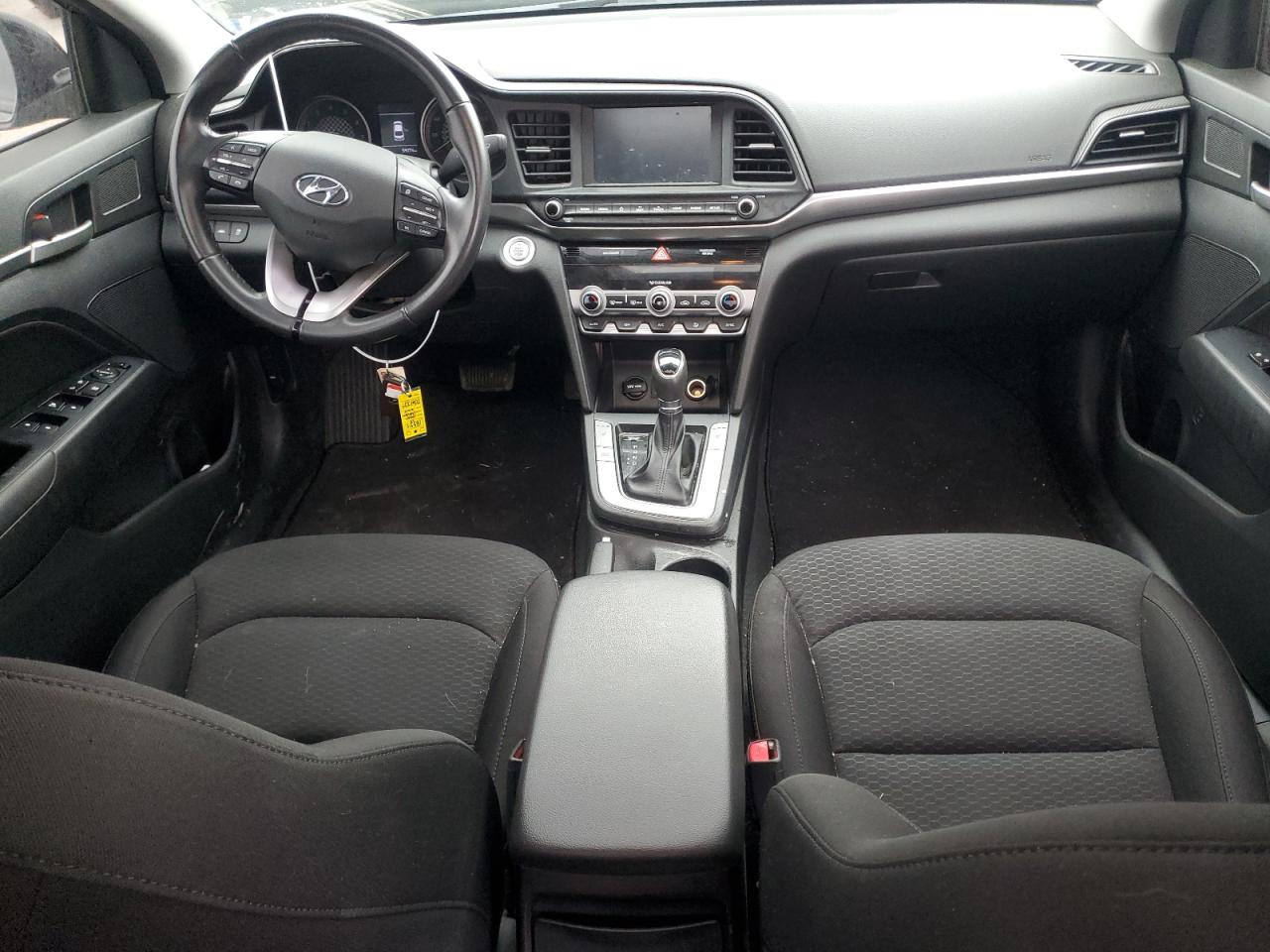 KMHD84LF4KU811972 2019 Hyundai Elantra Sel
