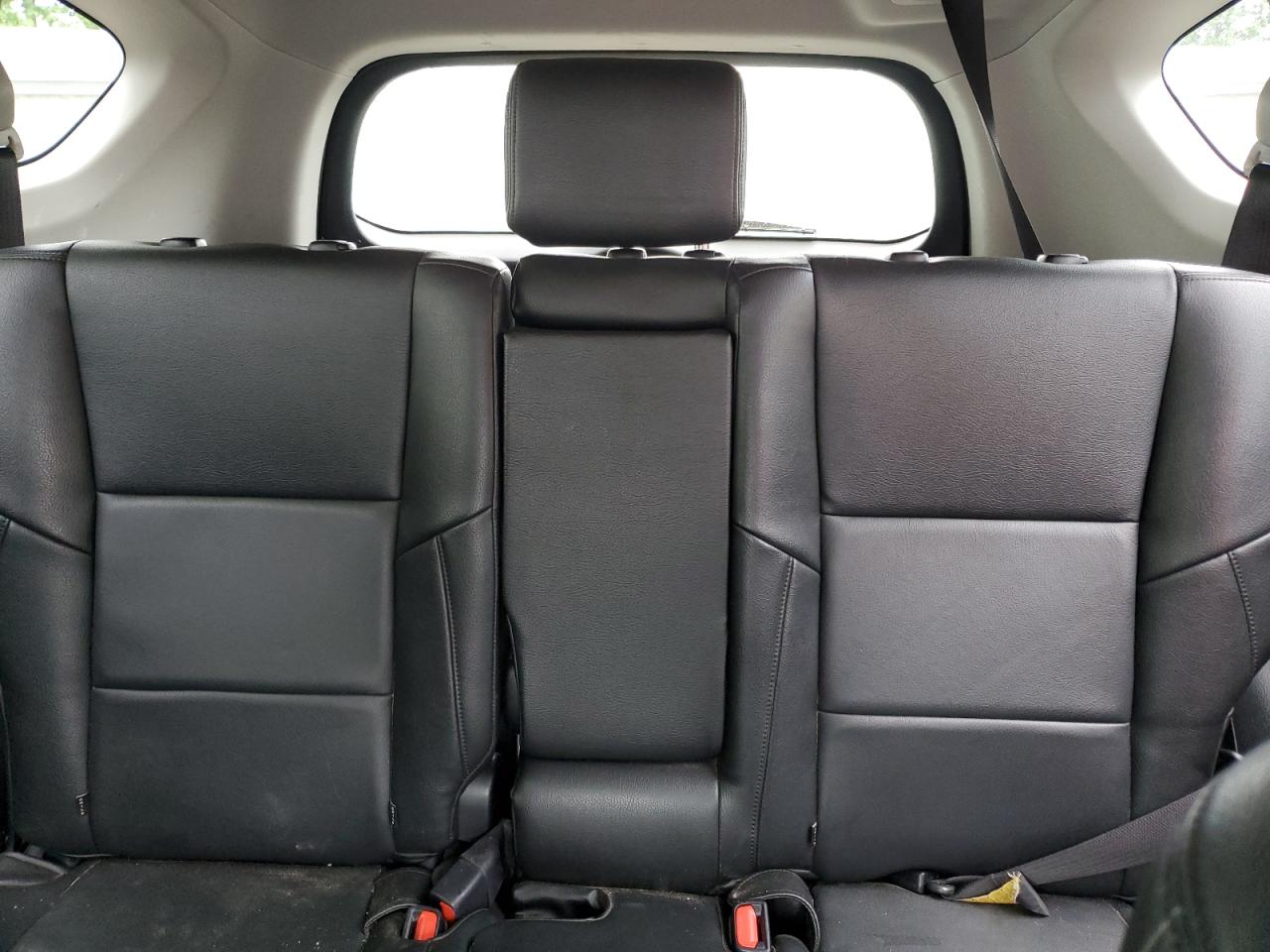 JTMBFREV3HJ119747 2017 Toyota Rav4 Le