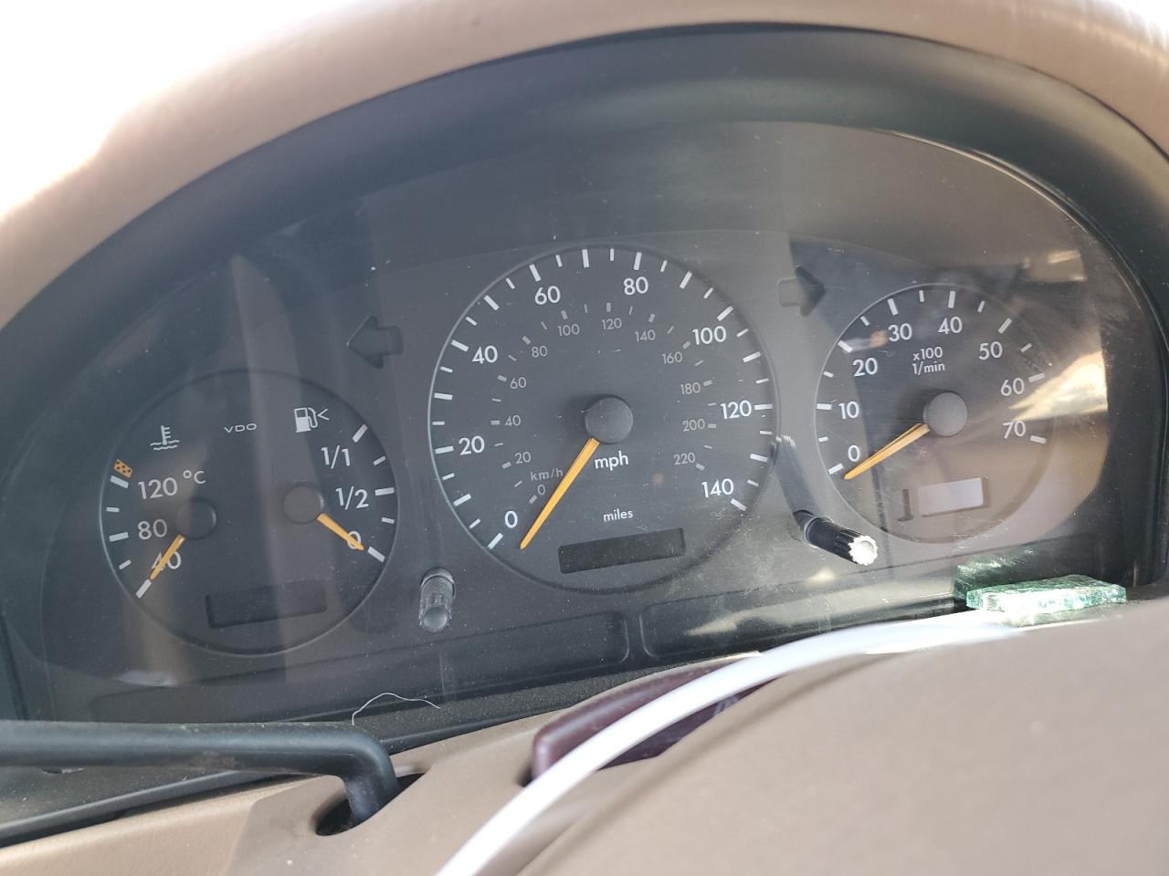 4JGAB54E31A241253 2001 Mercedes-Benz Ml 320