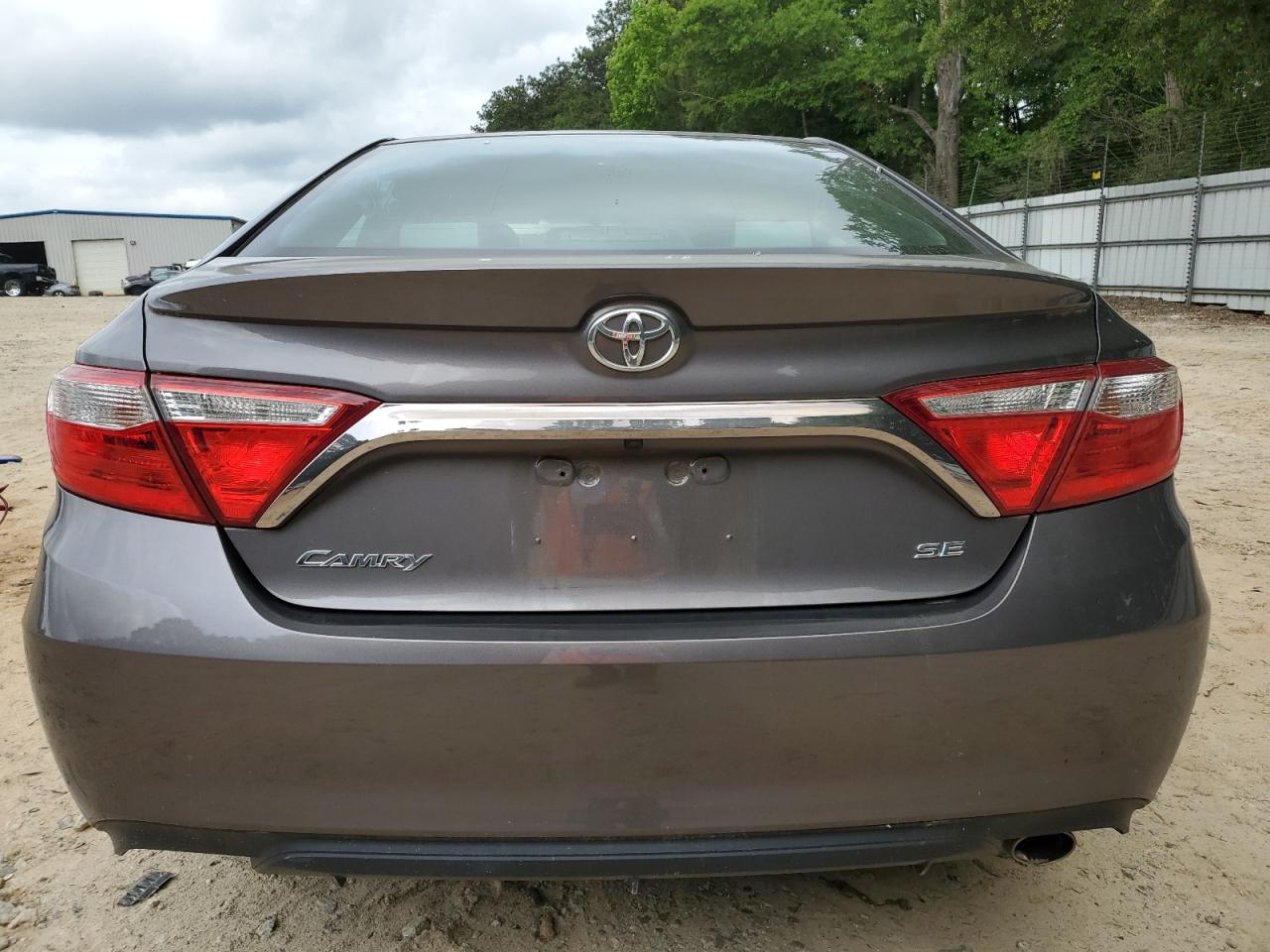 4T1BF1FK6HU381701 2017 Toyota Camry Le