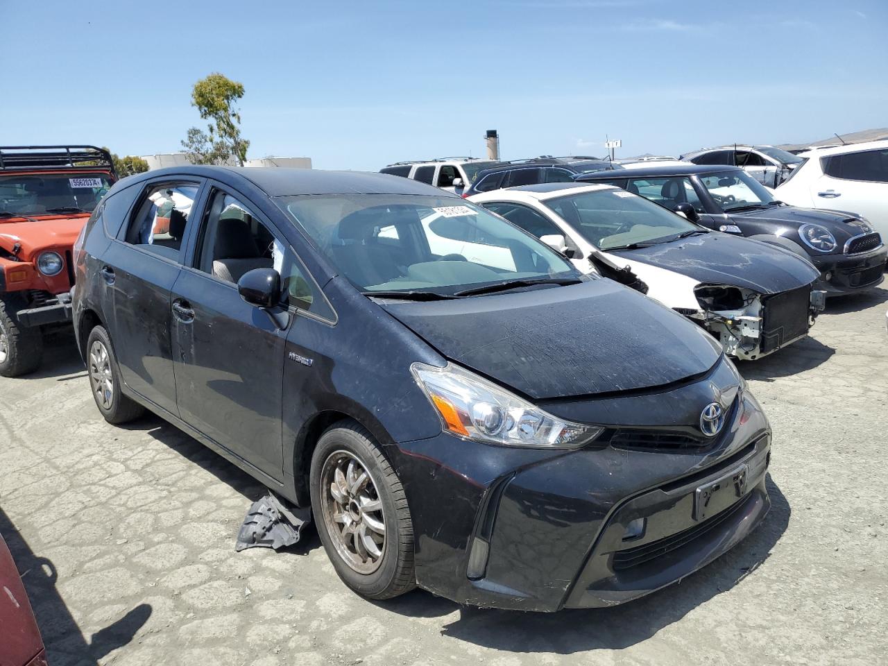 JTDZN3EU8GJ048260 2016 Toyota Prius V