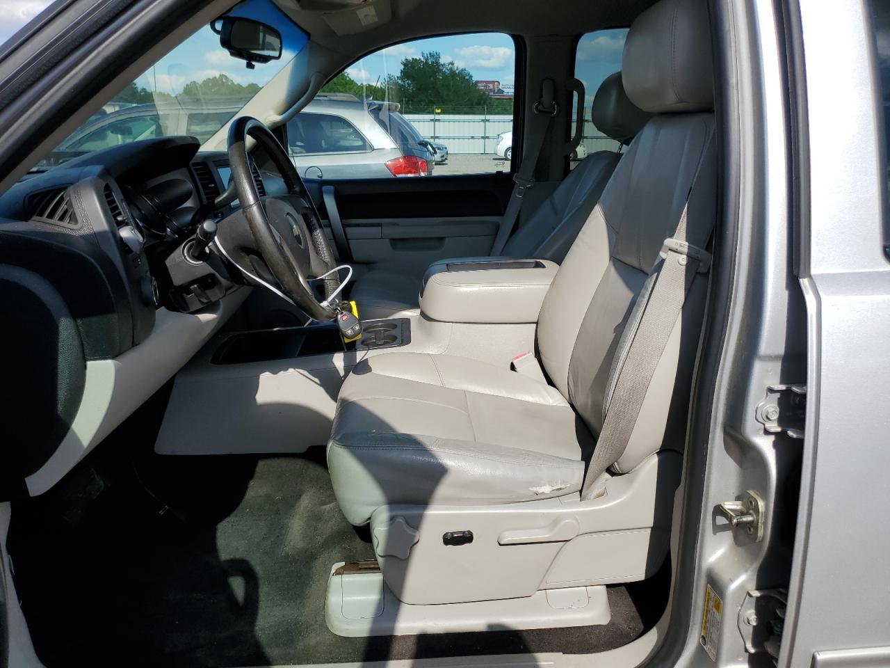 3GCPCSE09BG384434 2011 Chevrolet Silverado C1500 Lt