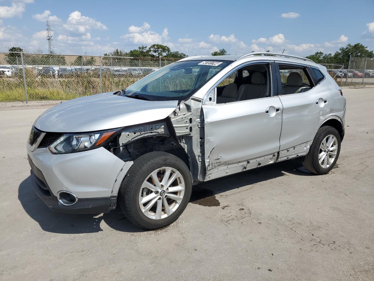 JN1BJ1CR4KW622688 2019 Nissan Rogue Sport S