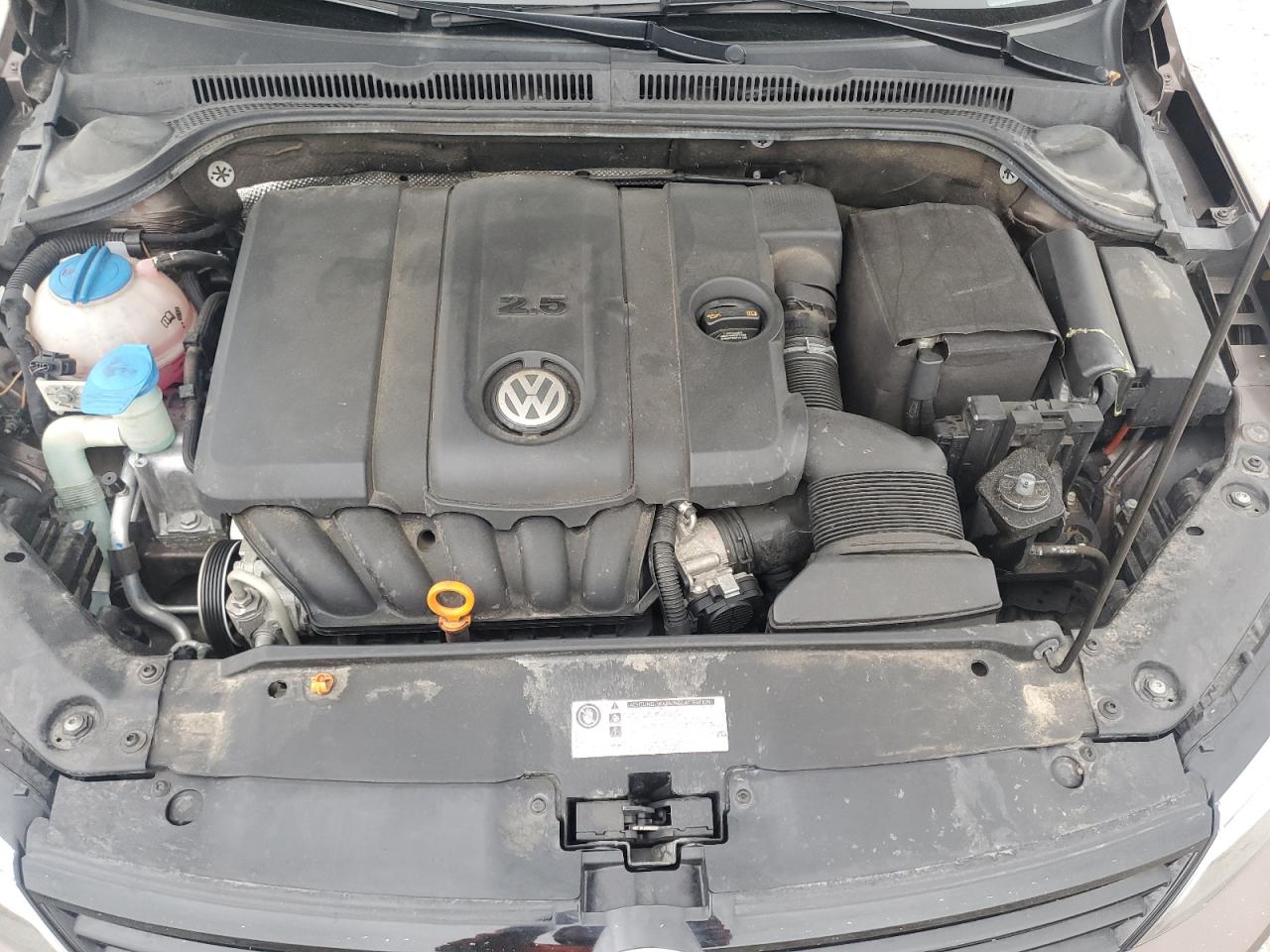 3VWDX7AJXBM353713 2011 Volkswagen Jetta Se