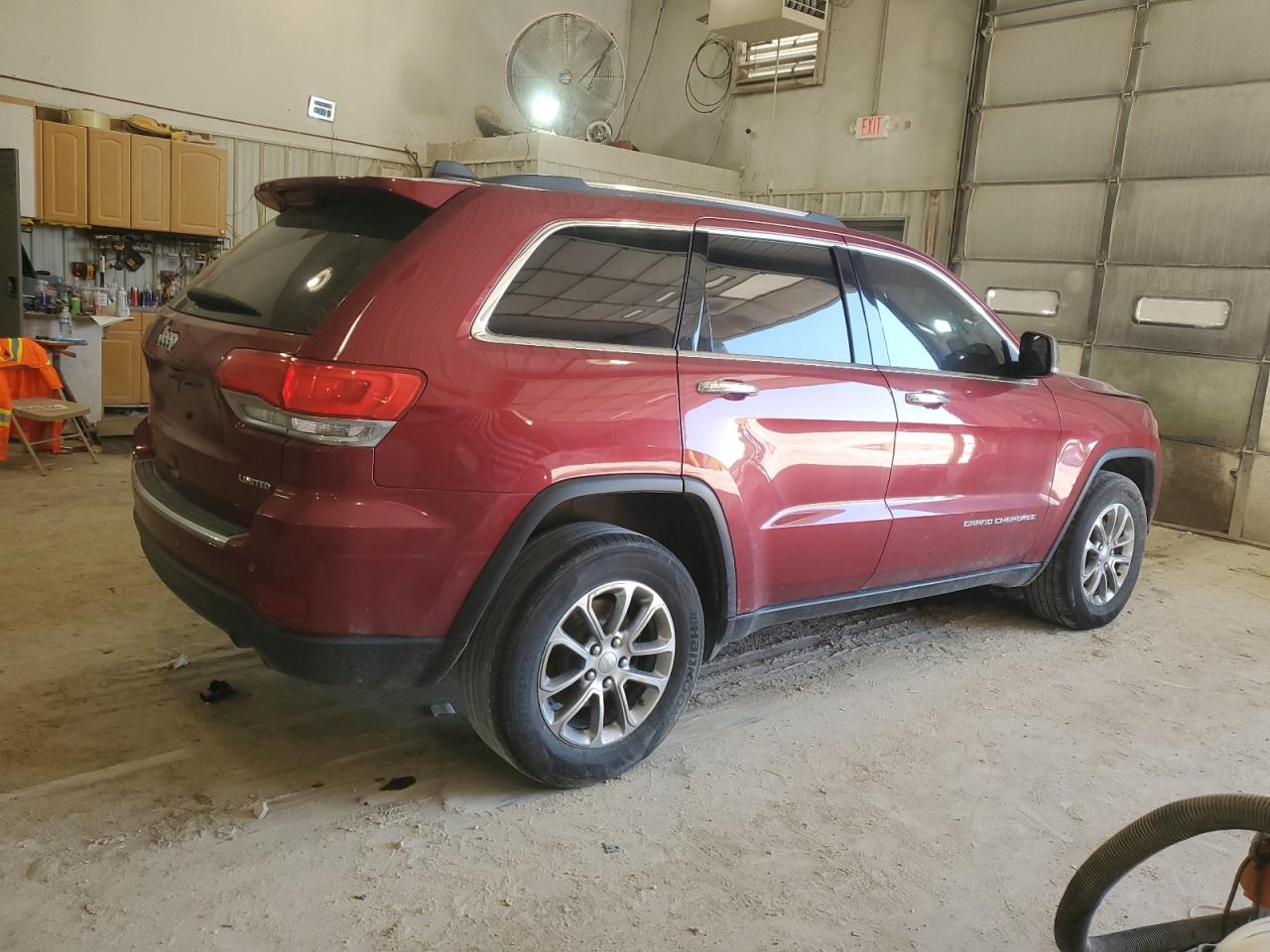 2015 Jeep Grand Cherokee Limited vin: 1C4RJFBG2FC205974