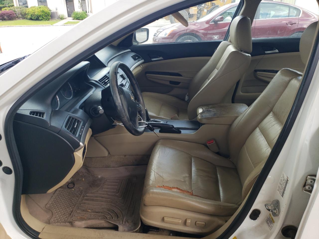 1HGCP2F67BA074630 2011 Honda Accord Se