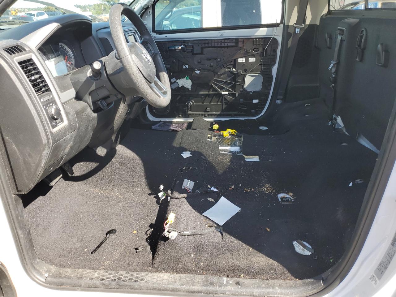 3C6JR6DT2KG506968 2019 Ram 1500 Classic Tradesman