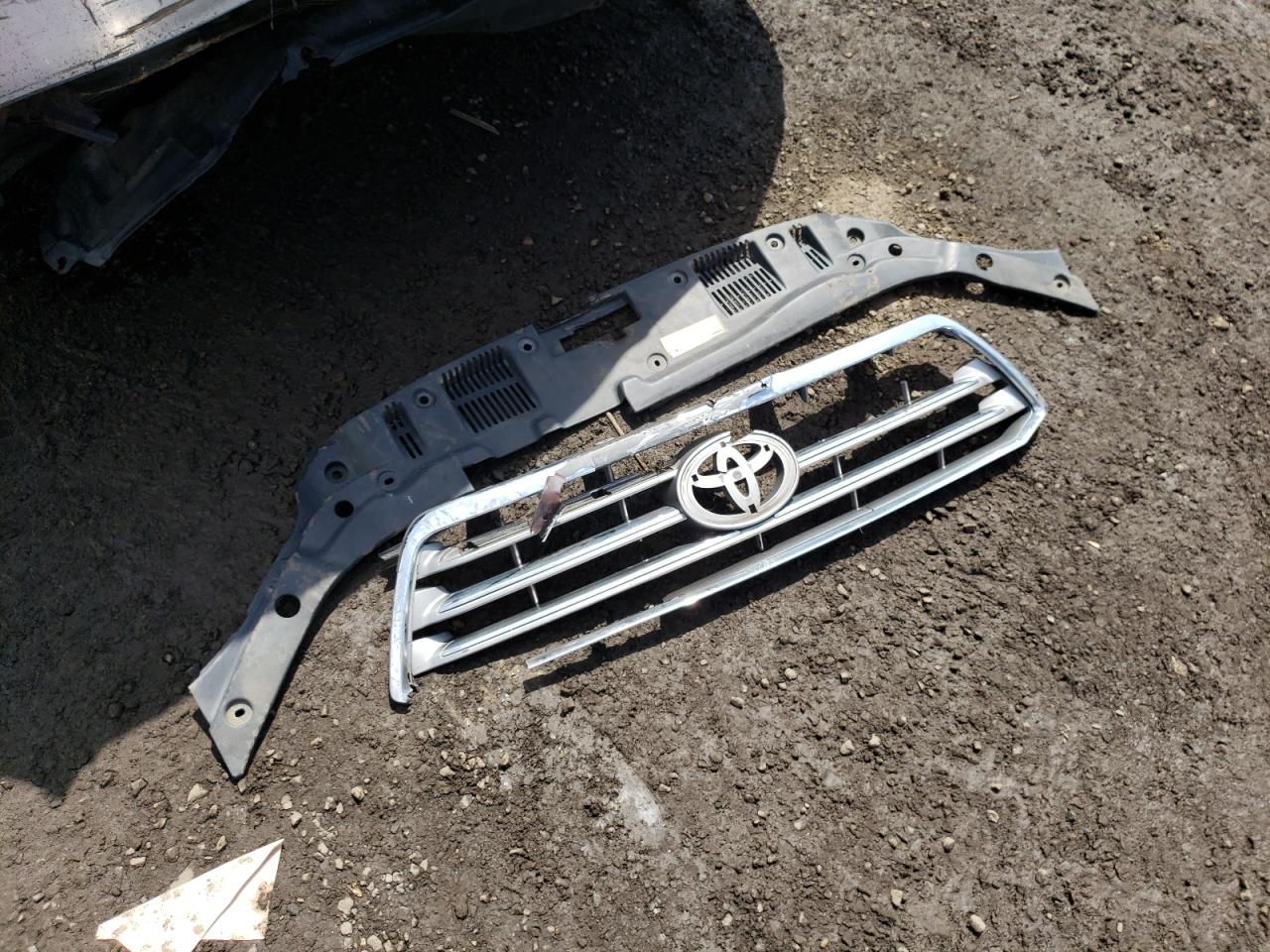 5TDDK3EH2AS016632 2010 Toyota Highlander Limited