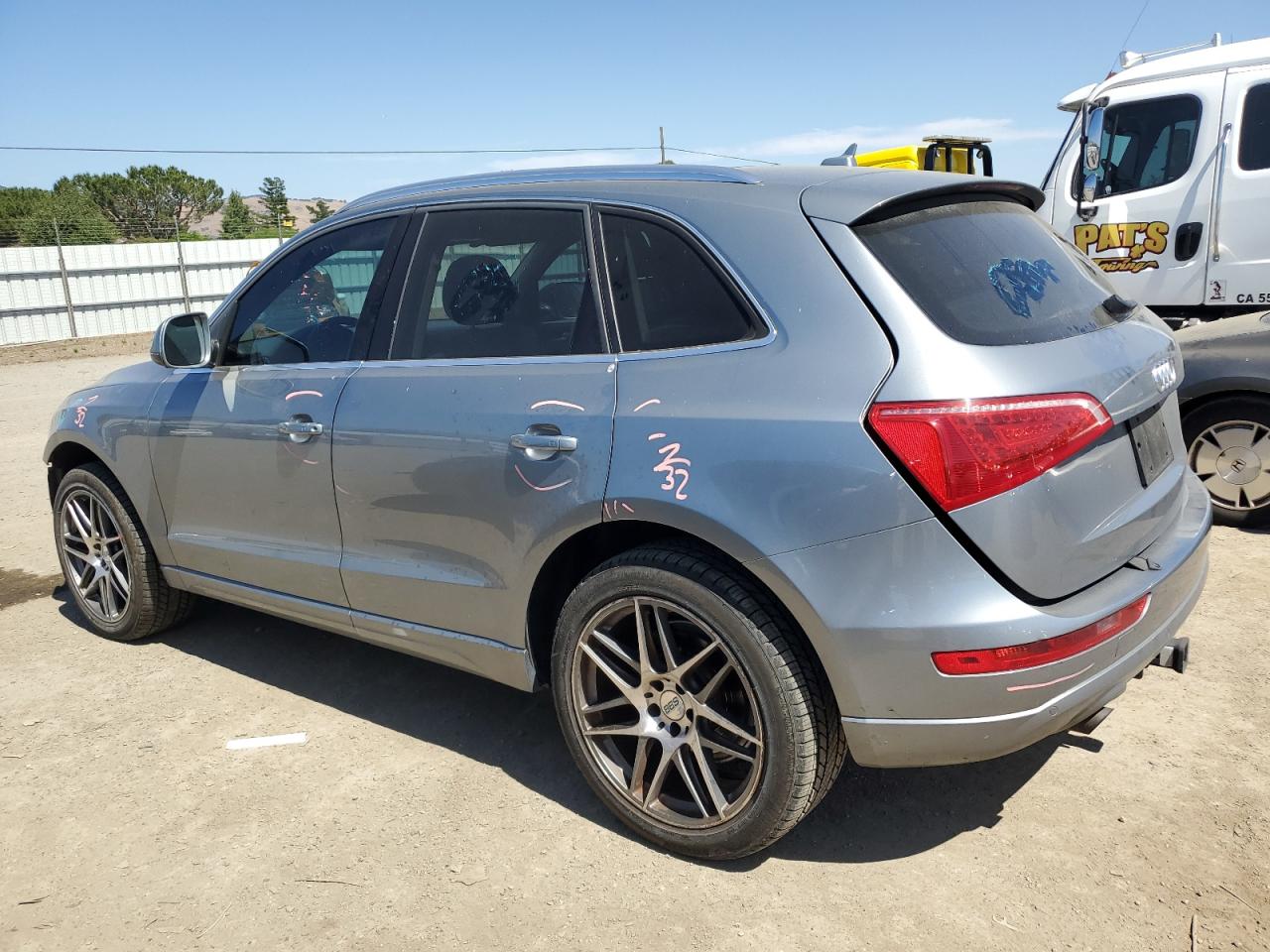 WA1LFAFP2BA086165 2011 Audi Q5 Premium Plus