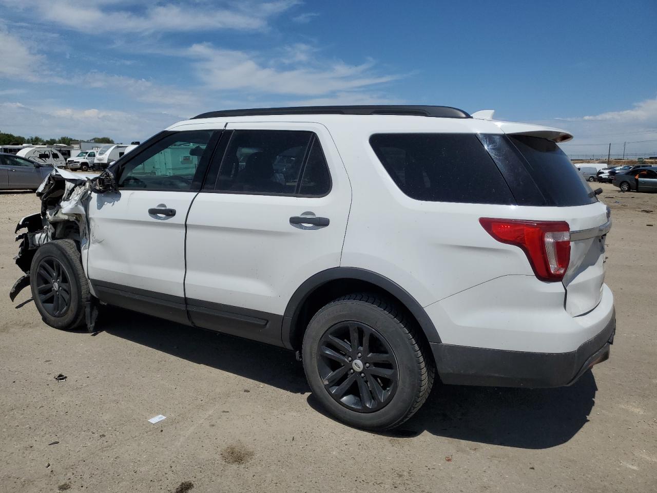 2017 Ford Explorer vin: 1FM5K8B84HGD23080