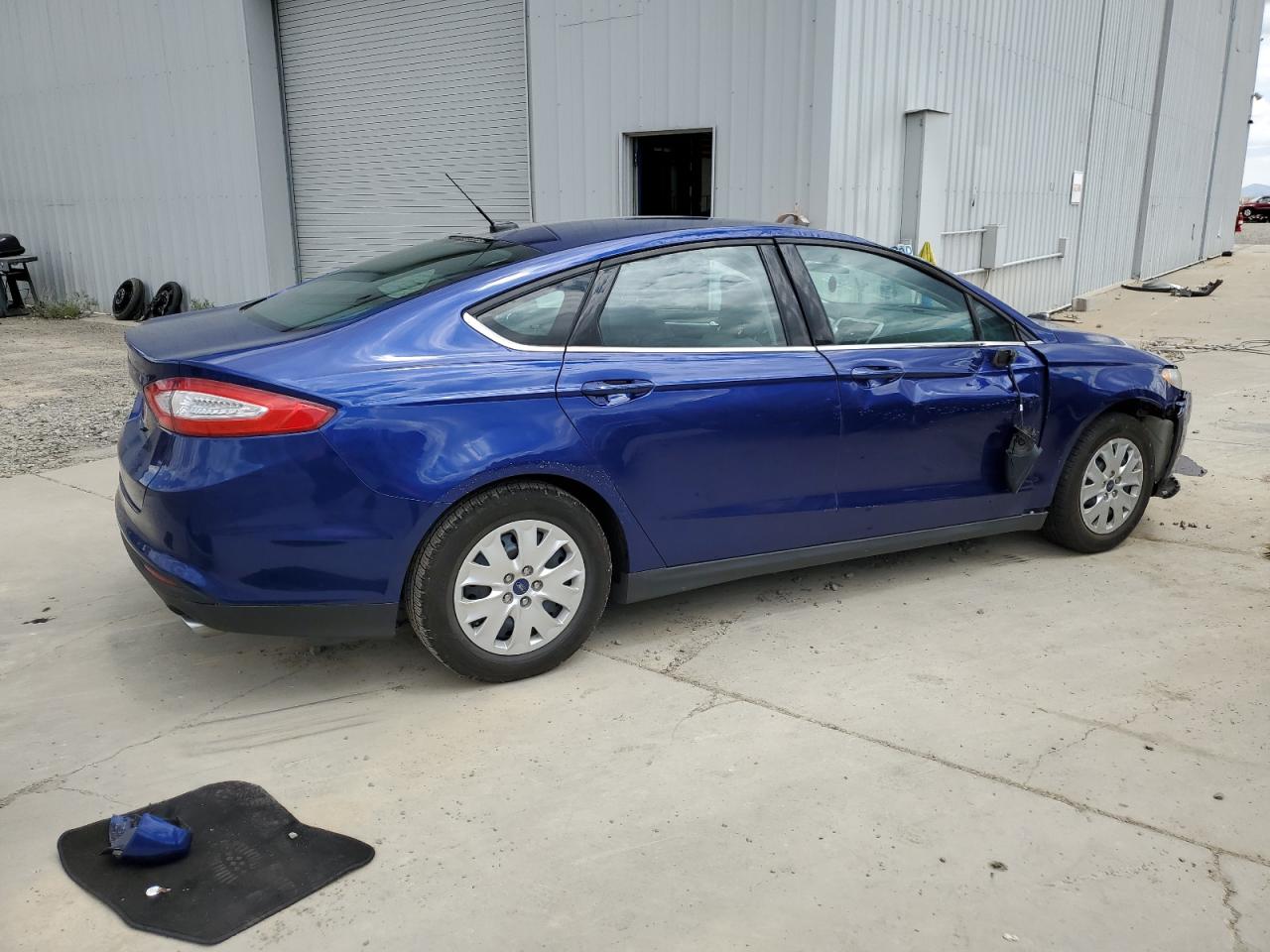 2014 Ford Fusion S vin: 3FA6P0G77ER368570