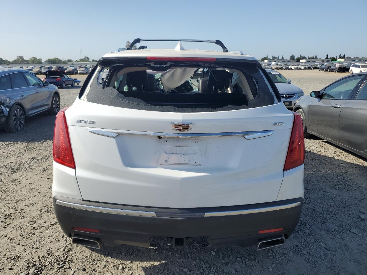 1GYKNCRS0JZ170723 2018 Cadillac Xt5 Luxury