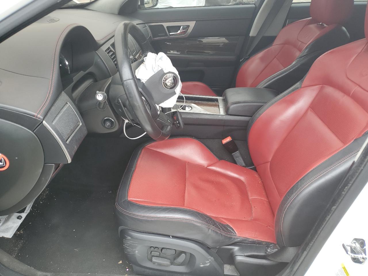 SAJWA8JH5FMU70585 2015 Jaguar Xf R+Speed