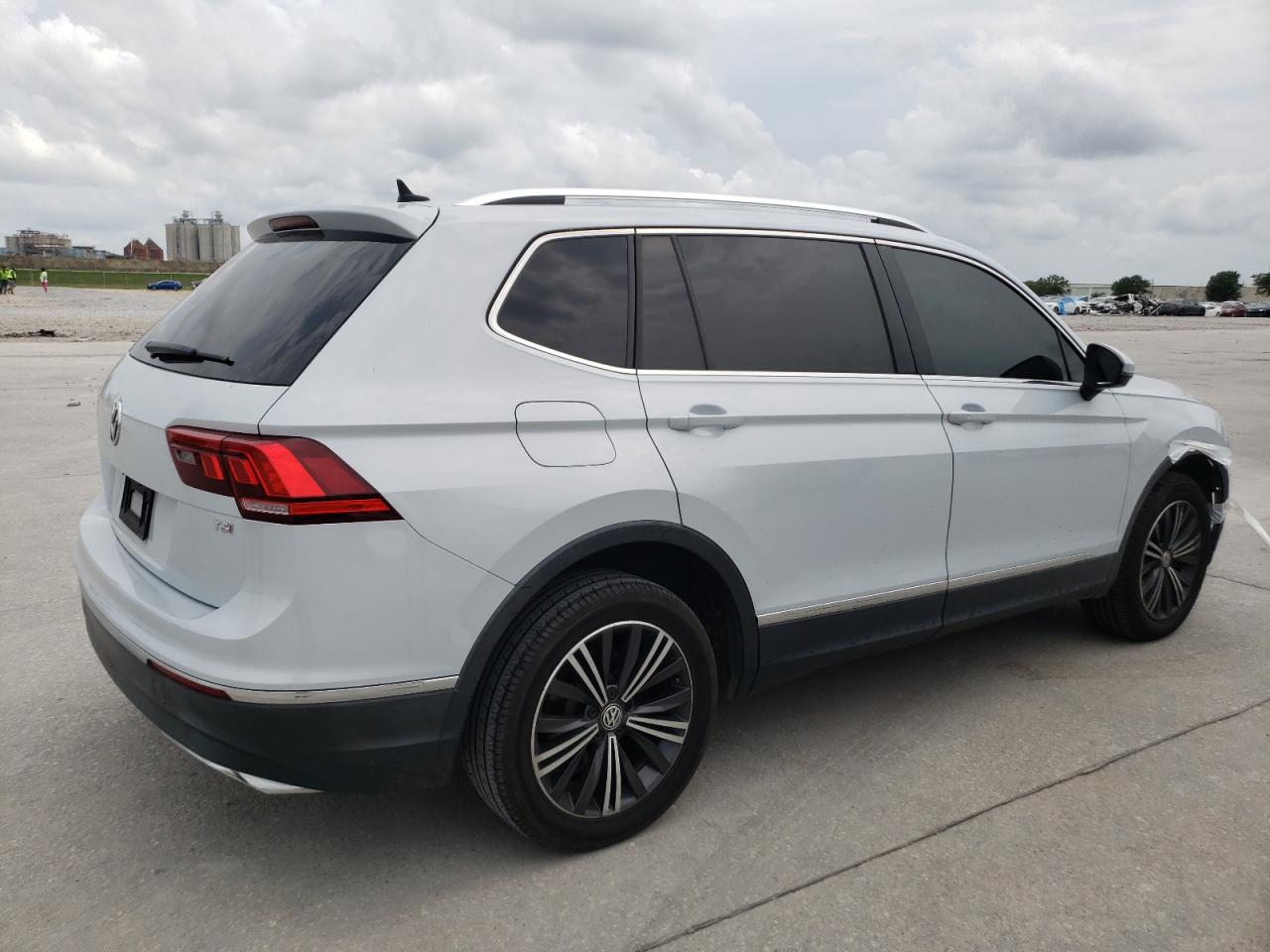 3VV3B7AX5JM014147 2018 Volkswagen Tiguan Se