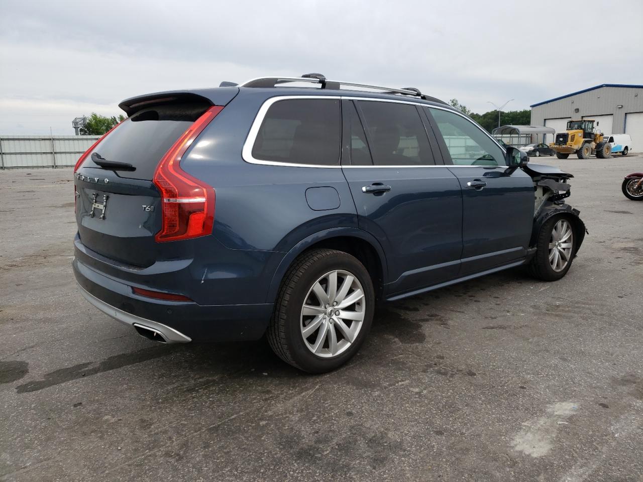 YV4A22PK4K1455641 2019 Volvo Xc90 T6 Momentum