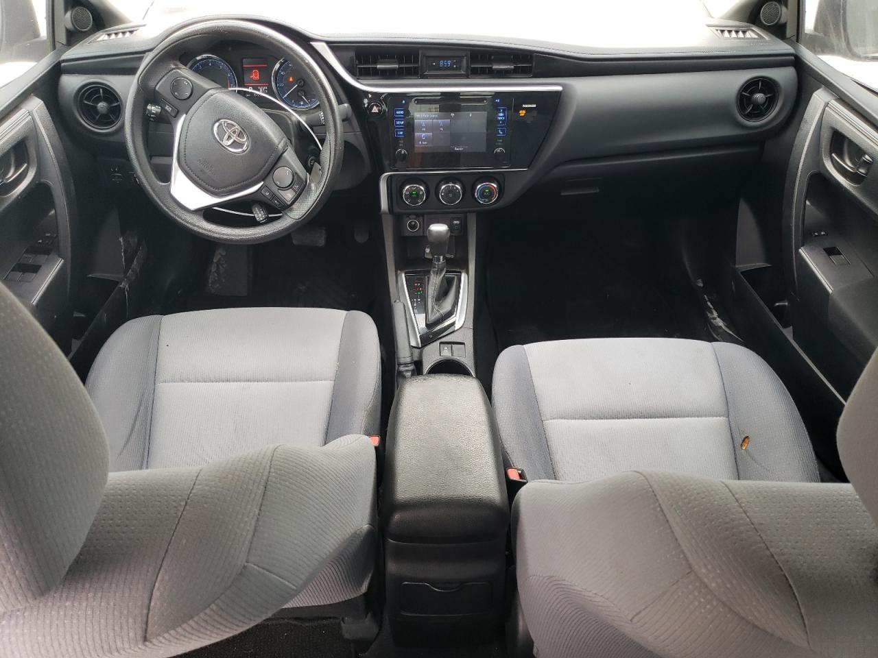 5YFBURHE9HP585633 2017 Toyota Corolla L