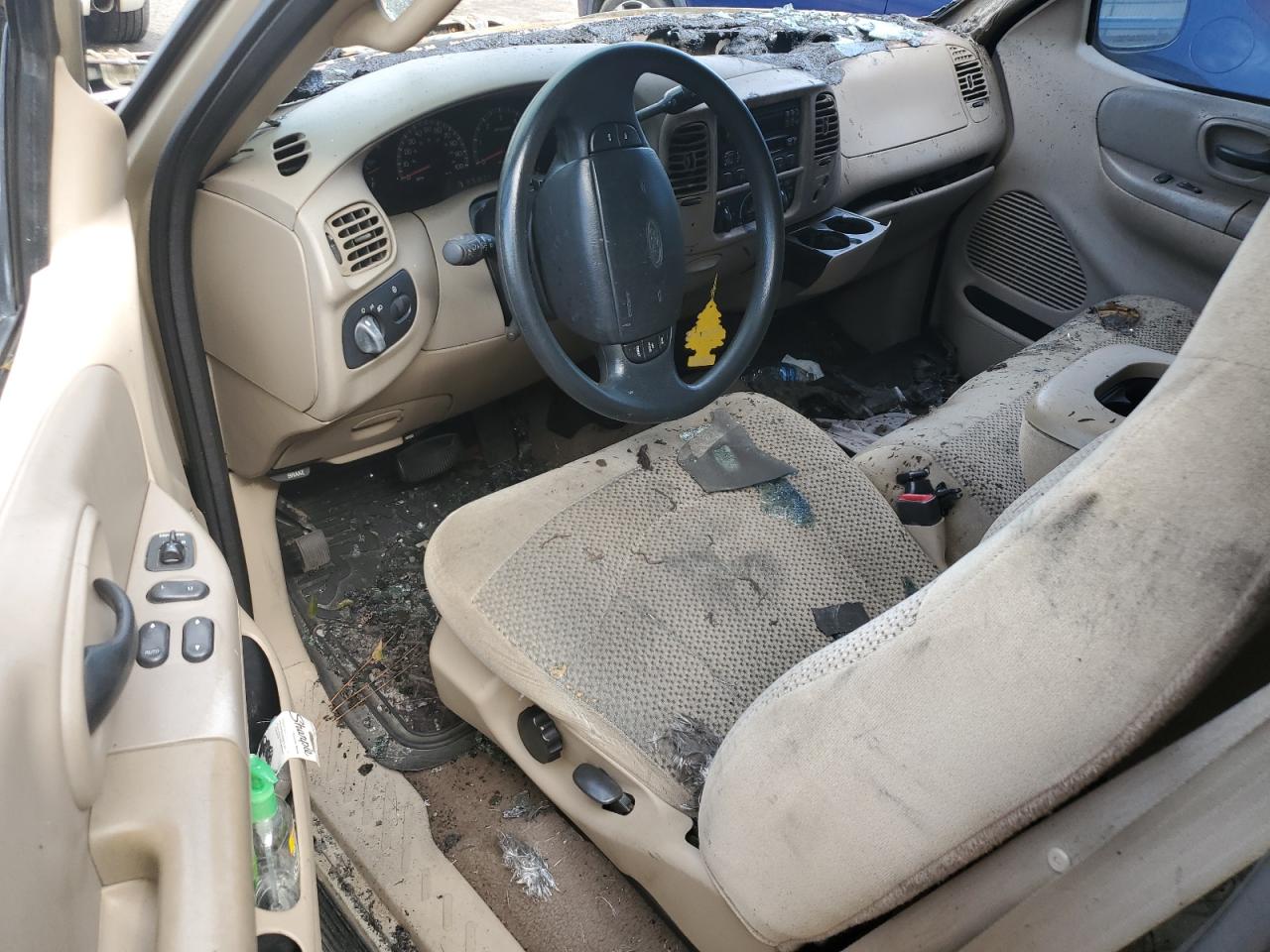 1FTRX17L4YNB56761 2000 Ford F150