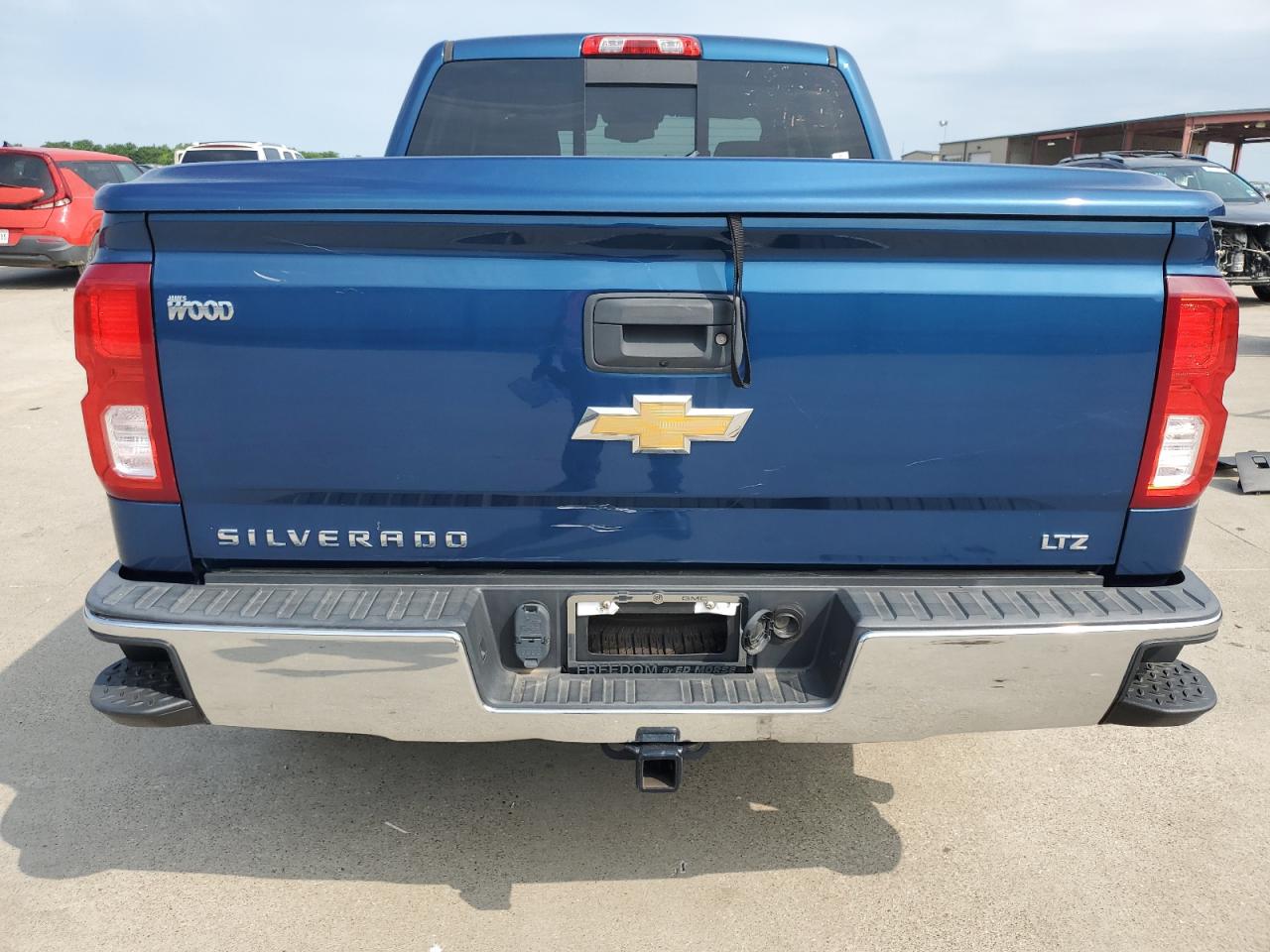 3GCUKSEC5JG333995 2018 Chevrolet Silverado K1500 Ltz