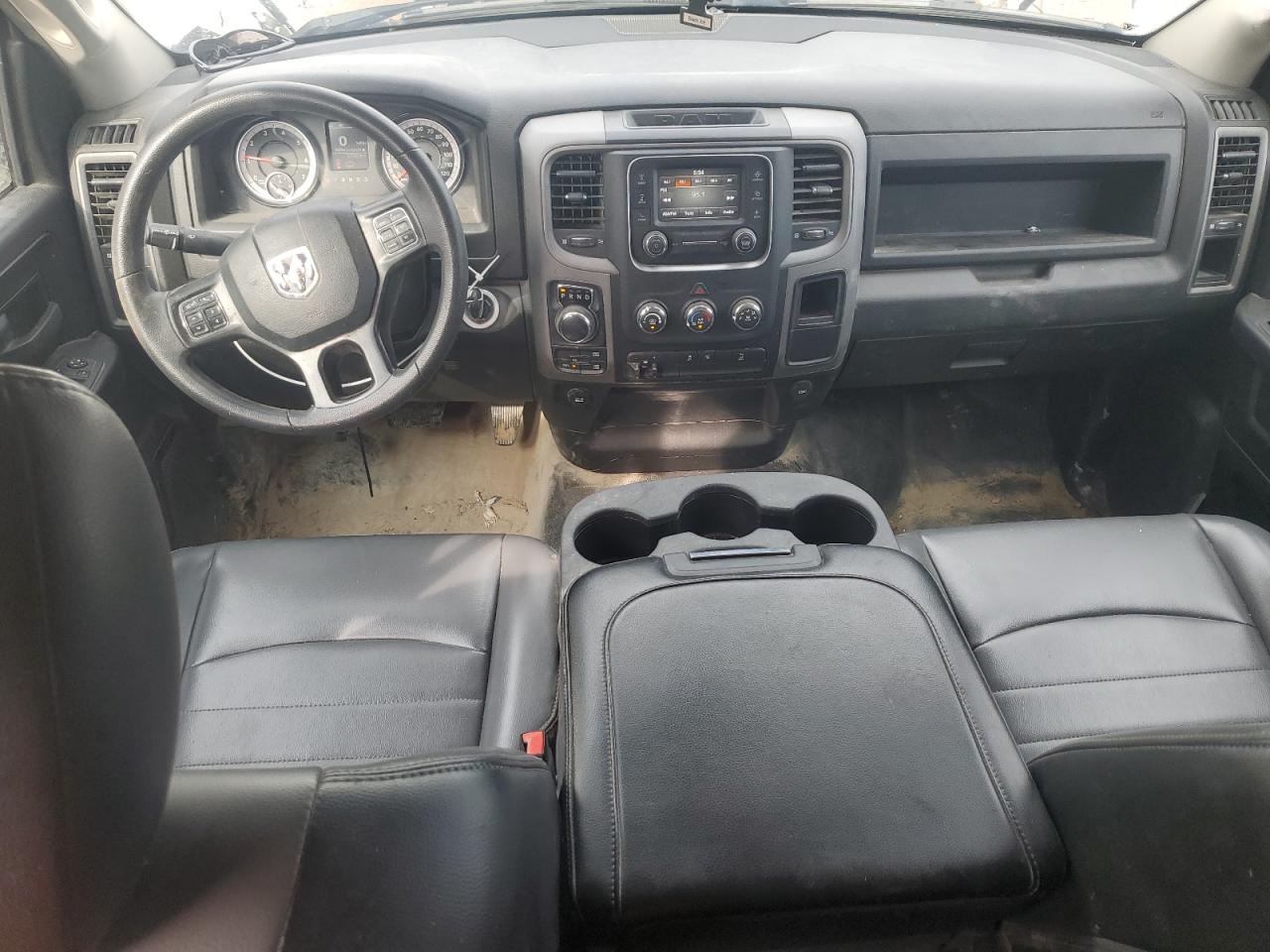 1C6RR7FG2NS239448 2022 Ram 1500 Classic Tradesman