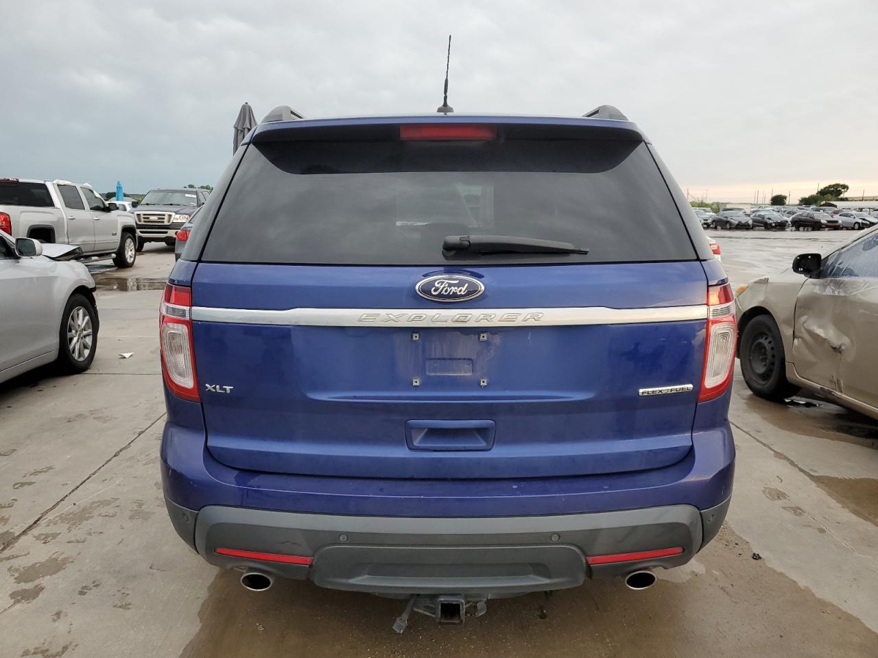 2015 Ford Explorer Xlt vin: 1FM5K7D88FGB71518