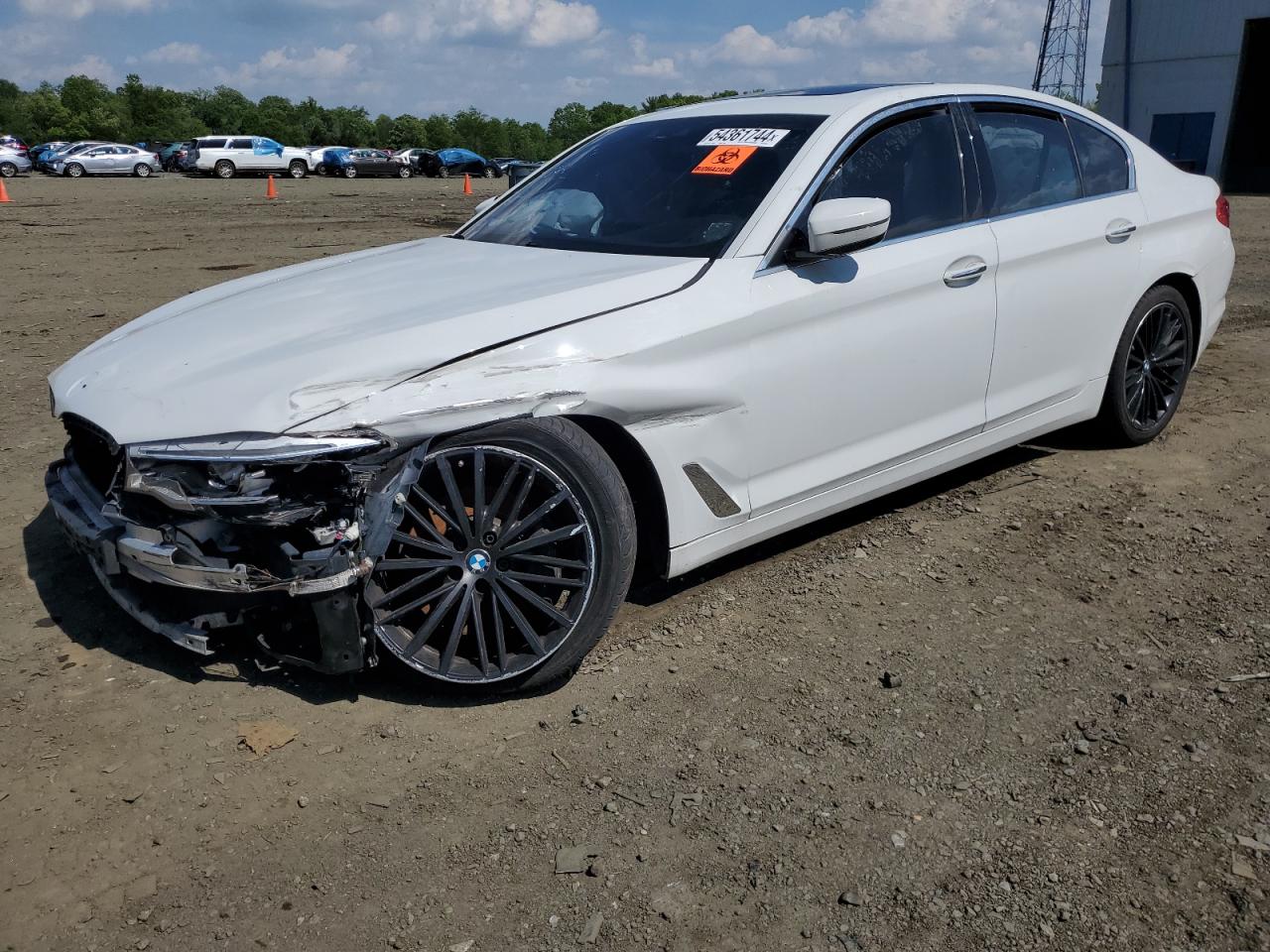 2018 BMW 530 Xi vin: WBAJA7C5XJWA71416