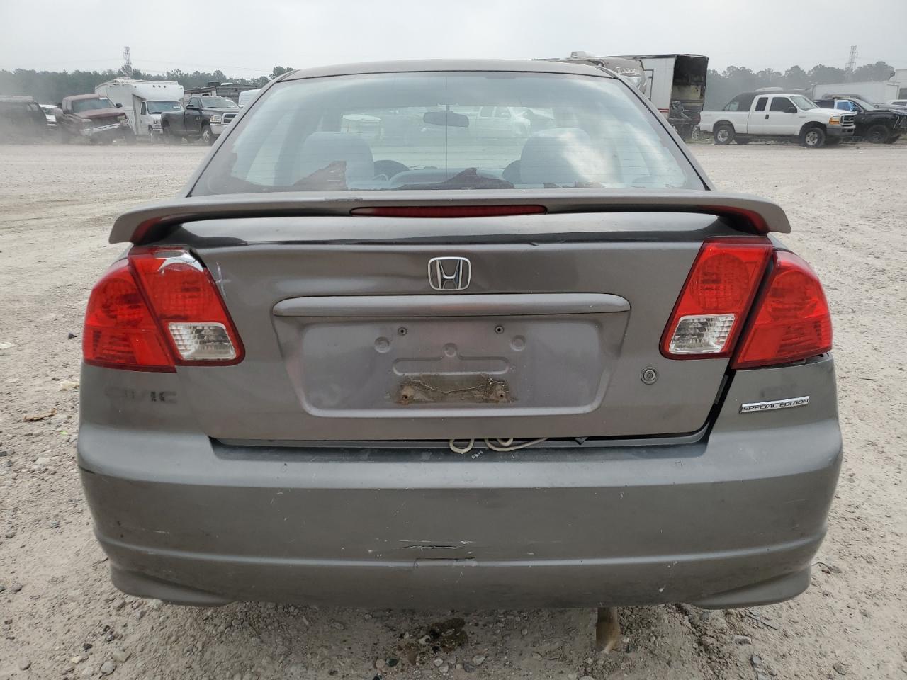 2HGES16565H572932 2005 Honda Civic Lx