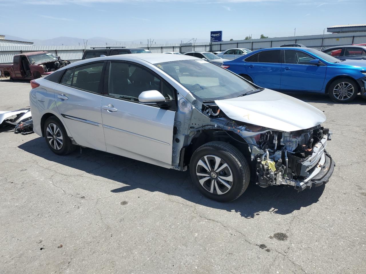 JTDKARFP7J3088673 2018 Toyota Prius Prime