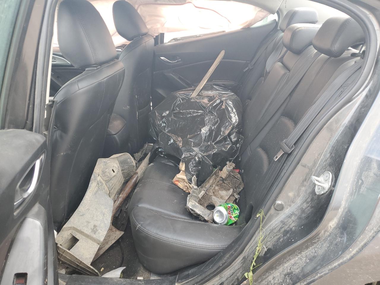 3MZBN1V37JM269899 2018 Mazda 3 Touring