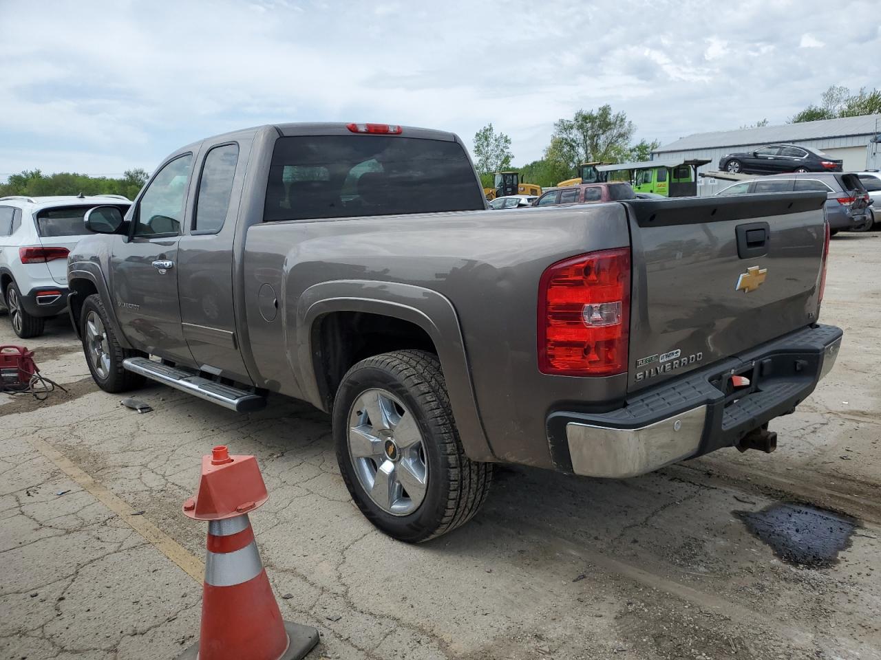 1GCRKSE37BZ317160 2011 Chevrolet Silverado K1500 Lt