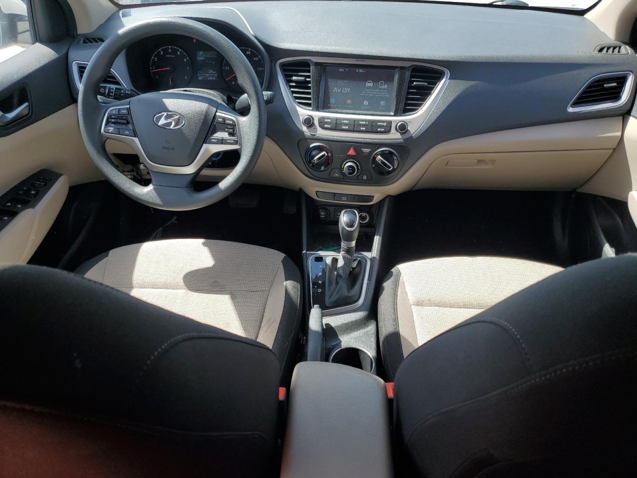 3KPC24A36KE049883 2019 Hyundai Accent Se