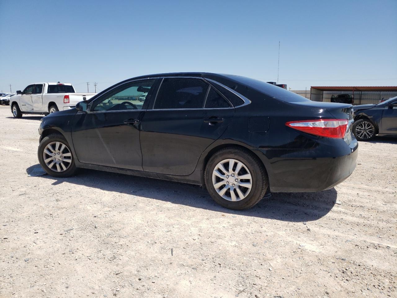 2016 Toyota Camry Le vin: 4T4BF1FK1GR529872