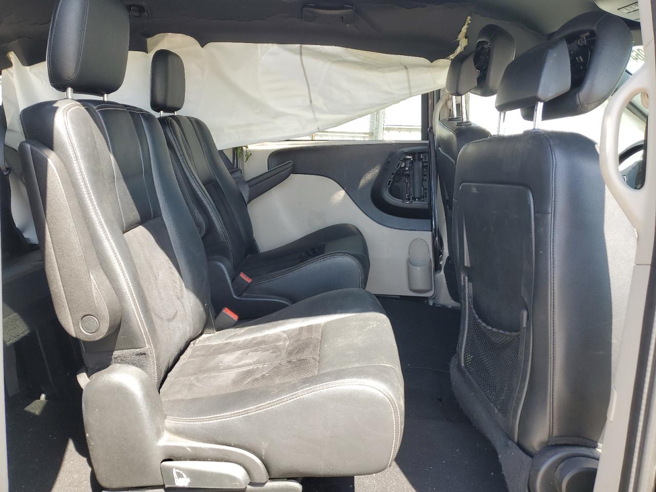 2C4RDGCG2JR209857 2018 Dodge Grand Caravan Sxt