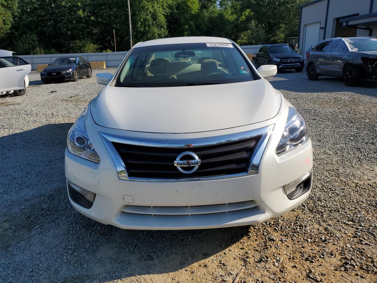 1N4AL3AP2FN879057 2015 Nissan Altima 2.5